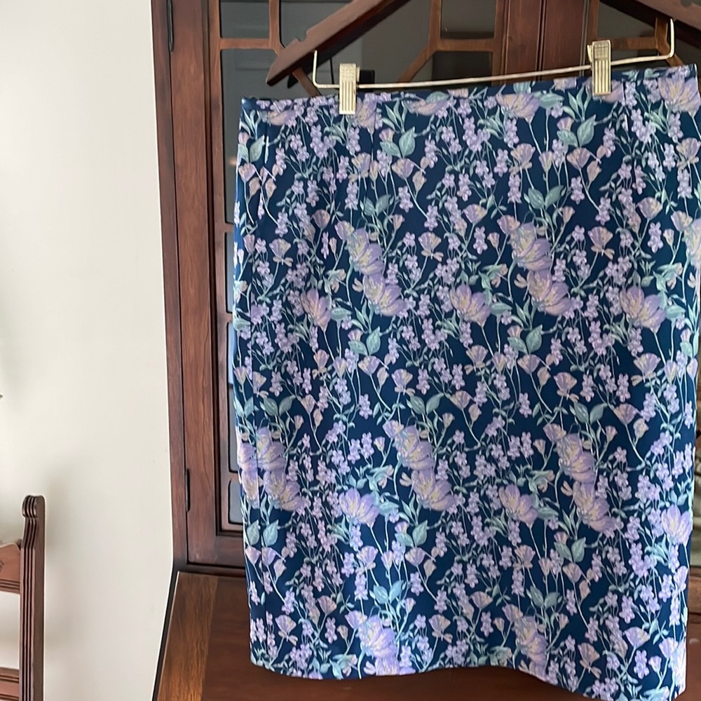 Brooks Brothers Floral Blue Satin Embroidered Skirt